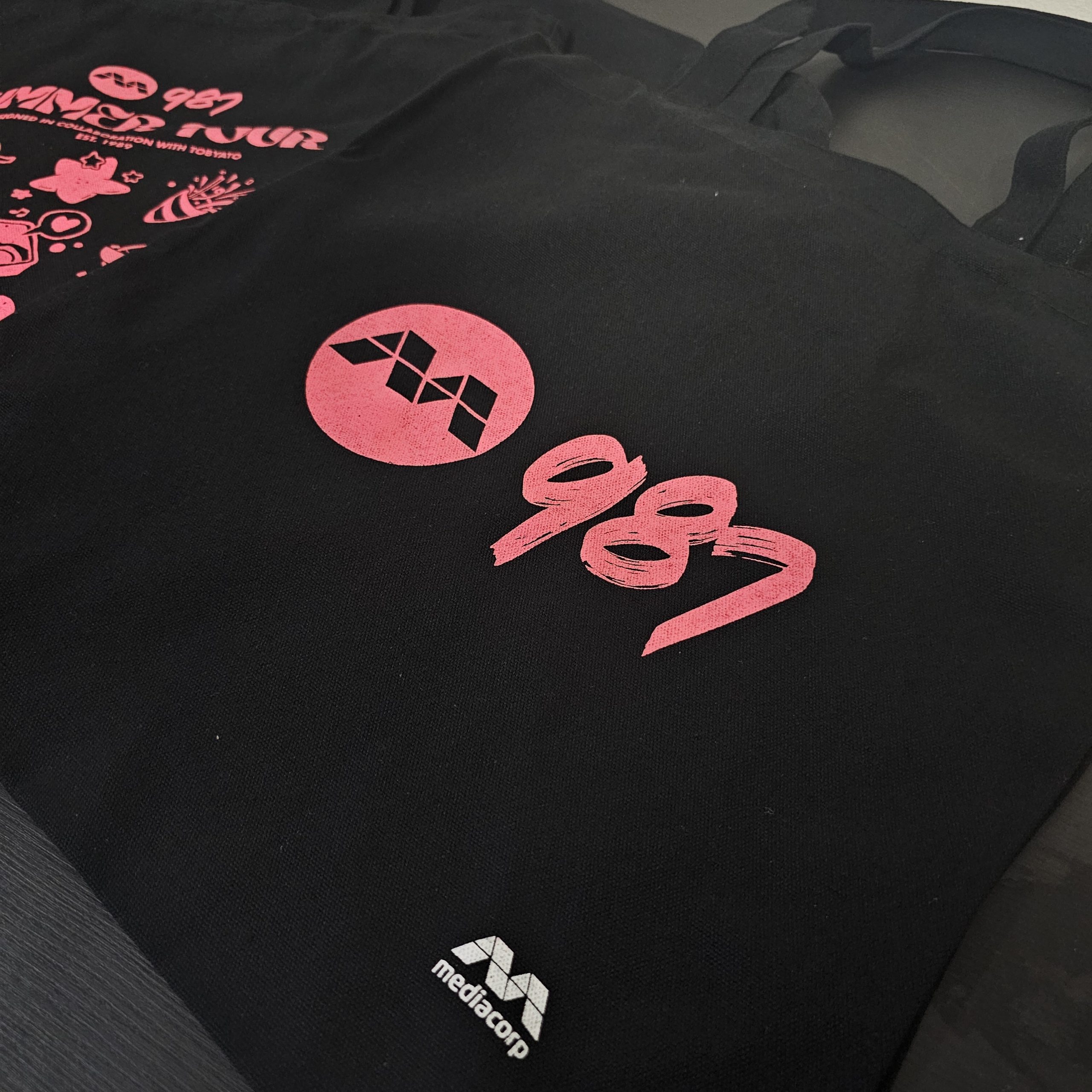 silkscreen printing 987fm totebag 