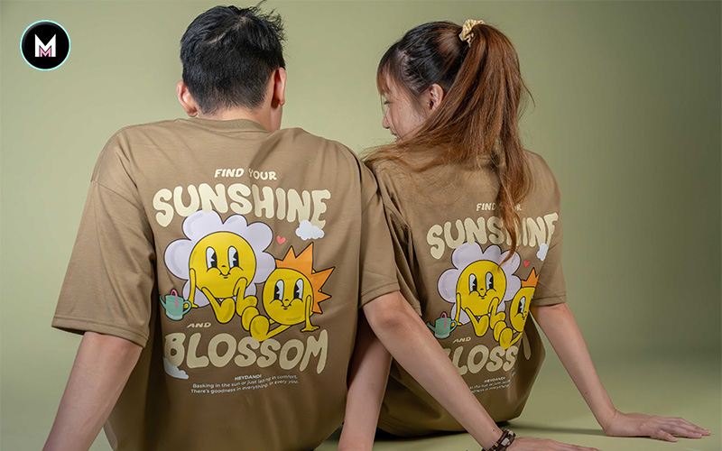 couple wearing unisex designed cotton oversized t shirts